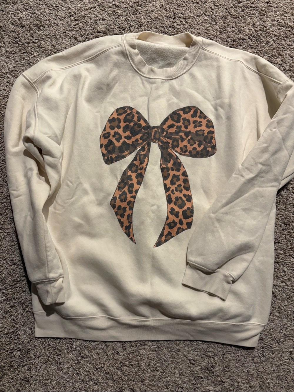Pink Lilly Cream Leopard Bow Graphic Sweatshirt